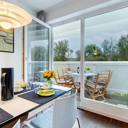 Madeleine Ku 08 아파트