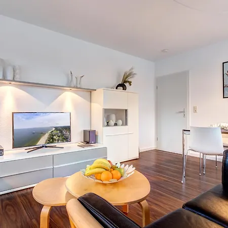 Madeleine Ku 08 아파트